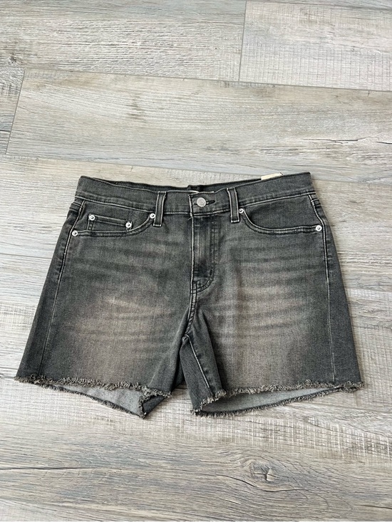 Levi's Pants - Levi’s 501 Mid Length Denim Shorts Raw hem NWT